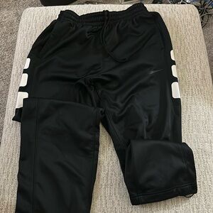 Black Nike Elite sweatpants. Size M